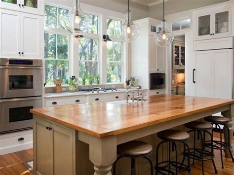 Read our articles and listings to plan your next vacation to historic bluffton, sc. Photo of White Kitchen project in Bluffton, SC by ...