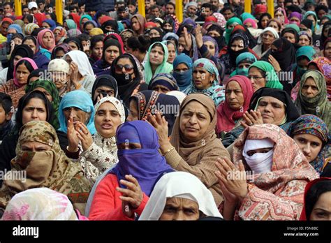 Srinagar Indian Administered Kashmir07 November Kashmiri People Listening Speech Of Prime