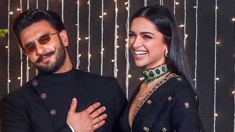 Deepika Padukone Leaves Ranveer Singh Spellbound With Her Latest Pic Calls Her Elegance Ki