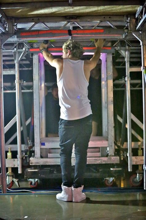 Niall Horan On Twitter The Glamorous Side Of A Show Hahaha T