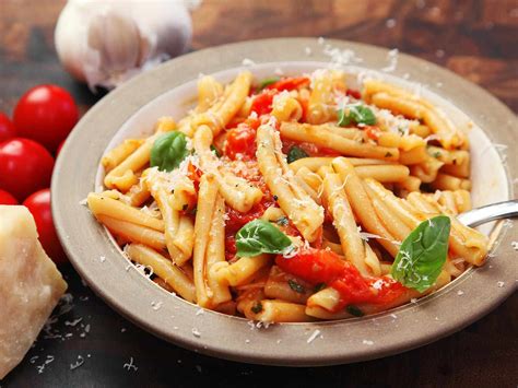 Fast And Easy Pasta With Blistered Cherry Tomato Sauce Recipe