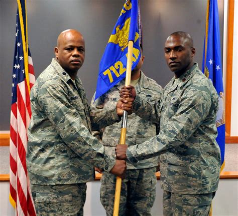 Th Amxs Welcomes New Commander Th Airlift Wing Article Display