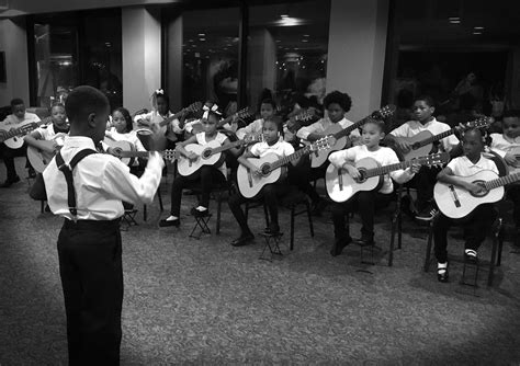 Guitar Horizons — St Louis Classical Guitar