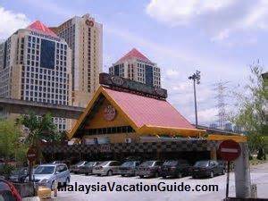Hotels near tasik taman jaya. Shopping at Amcorp Mall