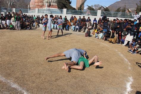 چترال میں بین الاضلاع کھیلوں کے مقابلے، اکیس سال سے کم عمر کے نوجوان مردوں نے حصہ لیا پامیر ٹائمز
