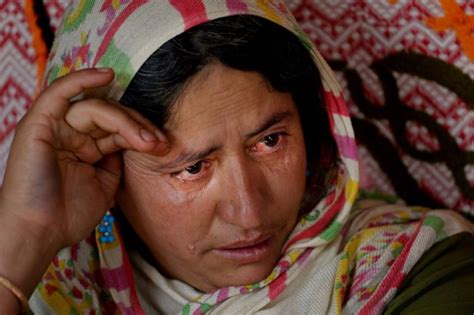 India Kashmir The Teenager Blinded By Pellets Bbc News