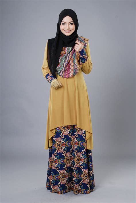 See more ideas about baju kurung, fashion, collection. BAJU KURUNG MODEN LYCRA AUFA KOD SA019F | Saeeda Collections