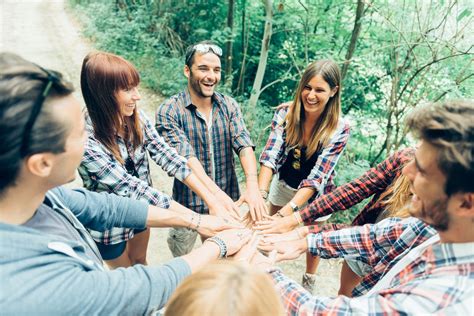 6 Unexpected Ways Outdoor Team Building Events Can Boost Performance Cmoe