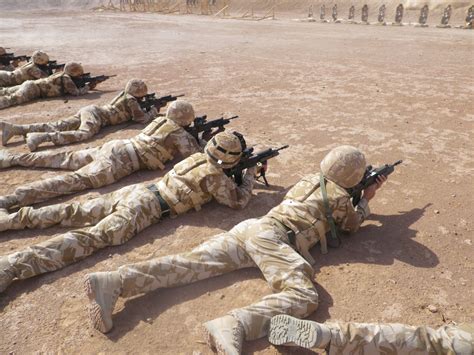 Fotos Gratis Militar Soldado Ejército Formación Guerra Pistolas