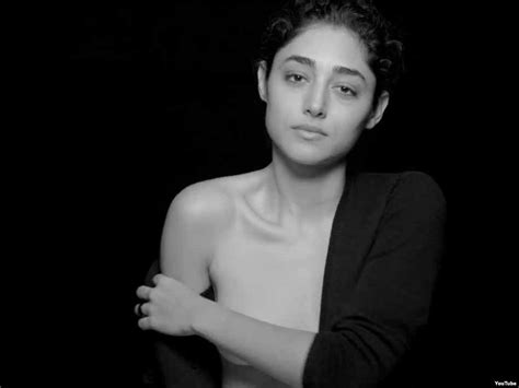 Iranian Actress Breaks Taboos Sparks Scandal By Posing Topless