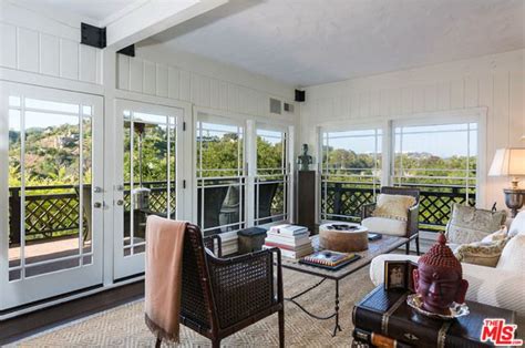 Want To Rent Brooke Shields Beach Retreat Itll Cost You Los