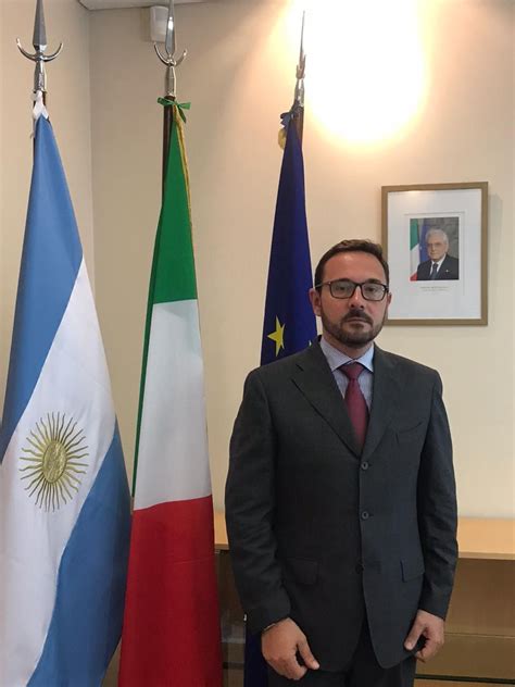 Sarà attivo il servizio telefonico di assistenza all'utenza del consolato generale d'italia a buenos aires. El Cónsul General