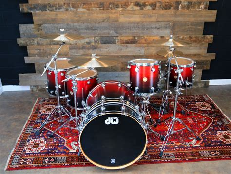 Dw Collectors Series Ii Maple 6 Piece Drum Kit Red To Black Satin Fad