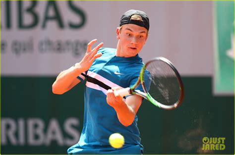 • tennis player jack draper is recovering after he collapsed during a match played under high temperatures at the miami open on thursday. 19-Year-Old Tennis Star Jack Draper Collapses During Miami Open Match - See What Happened: Photo ...