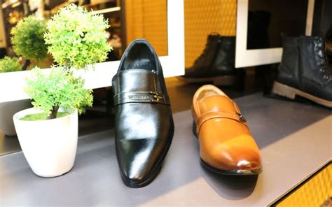Black lace up shoes for men. DR CARDIN SIGNATURE - IOI City Mall Sdn Bhd
