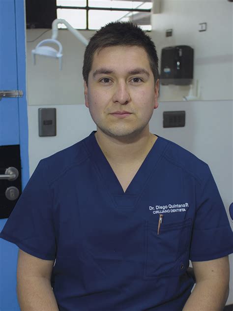 Dr Diego Quintana Neovita Dental