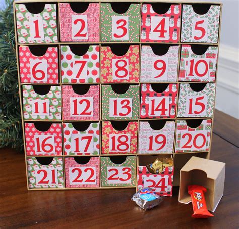 Easy Diy Advent Calendar Sunshine And Holly Blog
