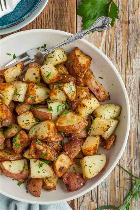 15 Easy Potato Side Dishes For Steak Dinners Sip Bite Go