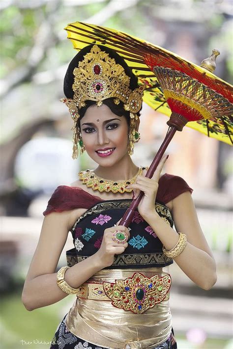 Beautiful Woman From Bali Women Beauty Around The World Fashion