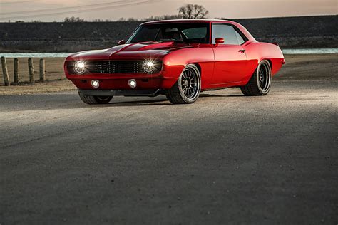 This 1969 Camaro Combines Pro Touring With Supercar Style
