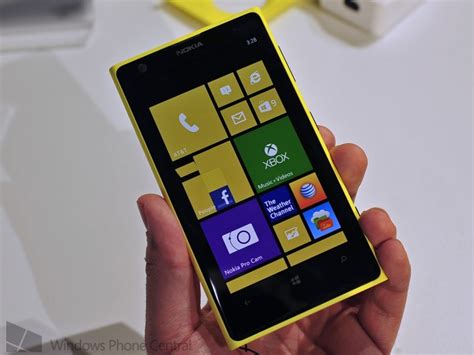 Nokia Lumia 1020 Launching In Canada On October 3rd With Rogers And