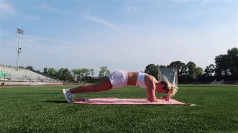 I've been reading a lot about this lately as i've had clients asking how to get rid of them from reading about them on social media. alternating plank hip dips - YouTube