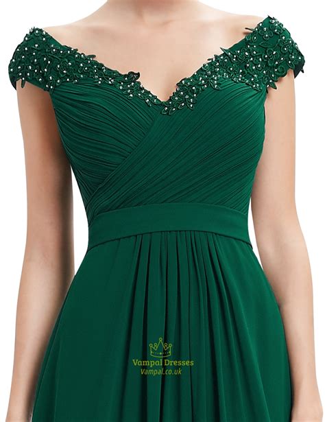 Whether you pair it with neutrals, vibrant tones, or pastel hues. Emerald Green V Neck Bridesmaid Dresses With Beaded Lace ...
