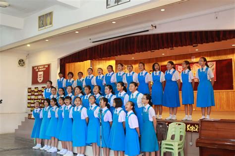 Sekolah ini dibangunkan pada tahun 1960 di tapak yang luasnya 9 ekar di jalan tambun, ipoh kini dikenali jalan raja dihilir. Our Argosy. SMK Methodist Girls, Ipoh, Perak: CHORAL ...