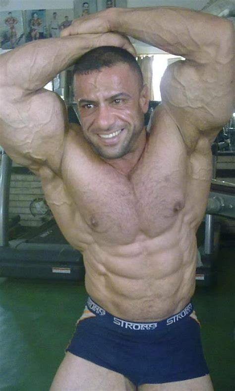 Muscle Lover Iraqi Bodybuilder Alaa Jabbar