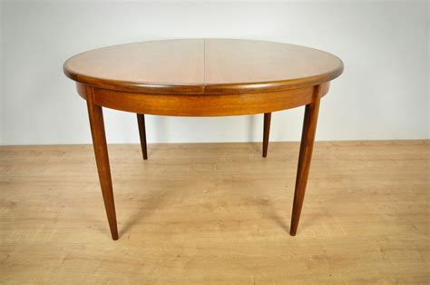 Please enter a valid email address. Vintage extendable round dining table by G-Plan - Design ...