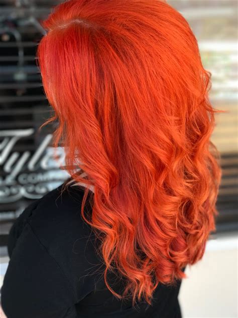 Long Wavy Fiery Red Hair Color Bright Vivid Warm Red Hair Fun Fall