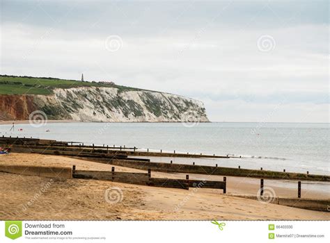 A Beach And White Cliffs On The Isle Of Wight Stock Photo