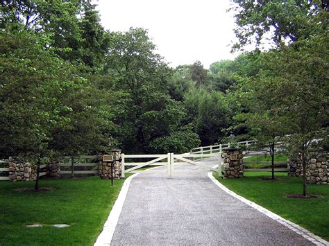 Customised to fit your opening. Wooden Driveway Gates | Tri State Gate