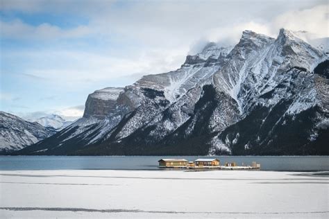 Lake Minnewanka In Banff The Ultimate Guide To Visiting The Banff Blog