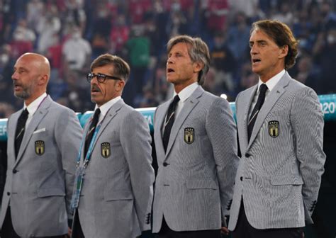 Viimeisimmät twiitit käyttäjältä roberto mancini (@robymancio). Best and worst dressed coaches of Euro 2020, from Mancini ...
