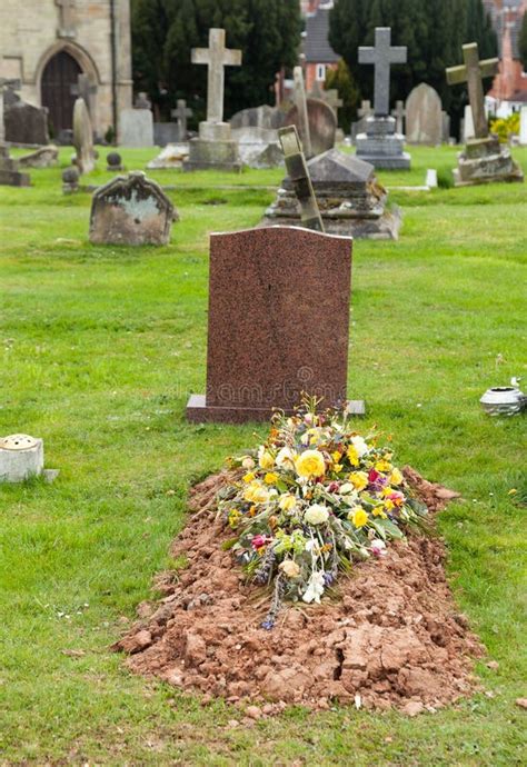 Freshly Dug Grave In Cemetery Royalty Free Stock Photography Image