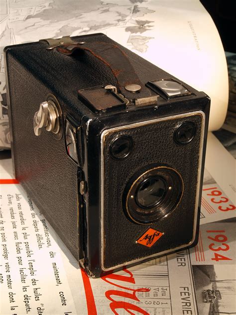 The group holds four divisions: AGFA Box 64 -409 | AGFA Box 64 6x9 , 8 exp on 120 rollfilm ...