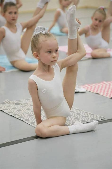 Yana Cherepanova 4 Anos Russia Ballet Baby Ballerina Little