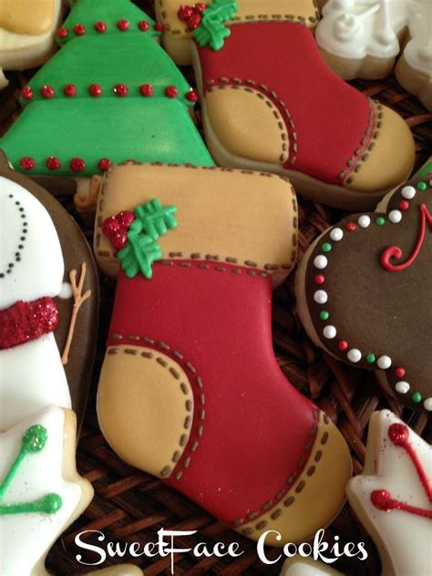 Bubolinkata has uploaded 1088 photos to flickr. Stockings | Christmas cookies, Cookie decorating, Christmas
