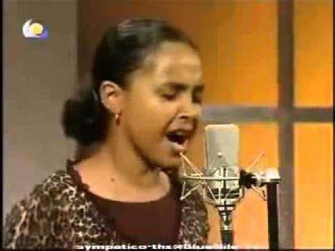 These are the songs of women. Sudan Music - Men Ala3maq - YouTube