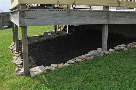 Landscaping Ideas With Black Mulch Home Decorating Ideas