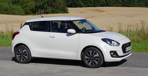 Biltest Suzuki Swift 12 Dualjet Exclusive Mild Hybrid Prøvekørsel