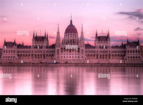 Hungarian Parliament Building At Dusk Budapest Stock Photo Alamy