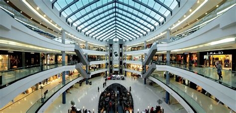 Time here, time there (time zone converter). Difference Between Mall and Shopping Center | Compare the ...