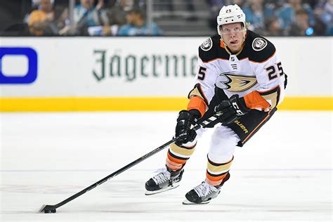 Bruins Reportedly Trading Backes First Rounder To Ducks For Ondrej Kase