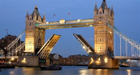 Tower Bridge And London Bridge - Travel Guide & Things To ...