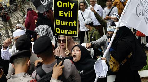 Muslim Nations Protest After Far Right Activists Burn Quran In Sweden World News News The