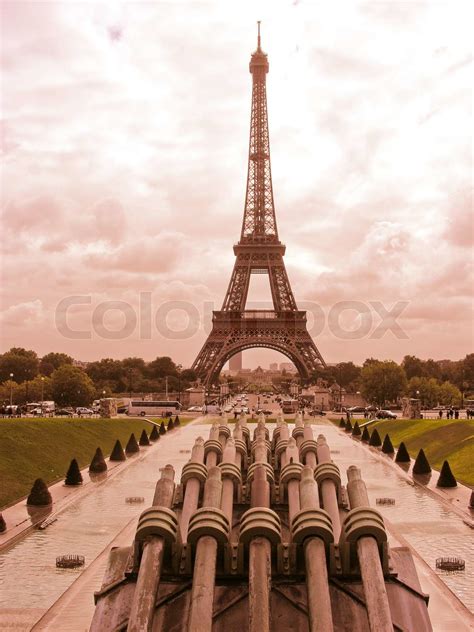 Blick Auf Den Eiffelturm Von Jardins Du Trocadero Stock Bild Colourbox