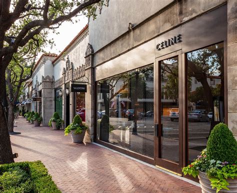 Highland park herald, highland park mail advertiser, highland park news, highland park newsletter, highland park press, sheridan road newsletter, and north shore newsletter. Best Shopping Center in Dallas | Luxury Shopping ...