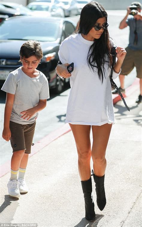 Kourtney Kardashian Flaunts Legs On Errands Run Daily Mail Online